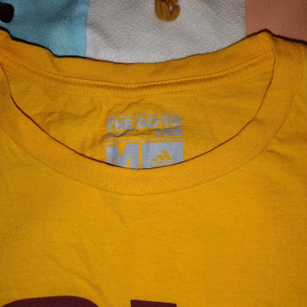 Lebron James T Shirt - Picture 2 of 3